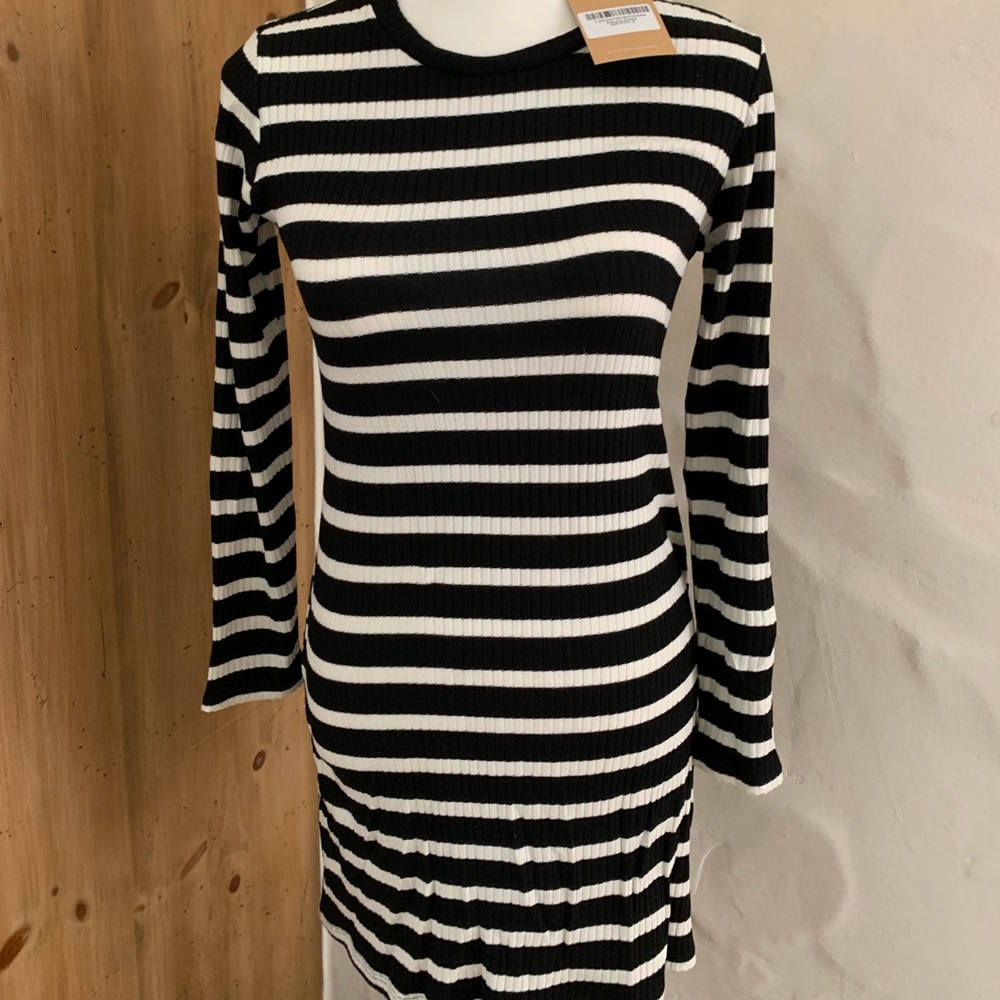Reformation Black and White Stretch Dress Size M